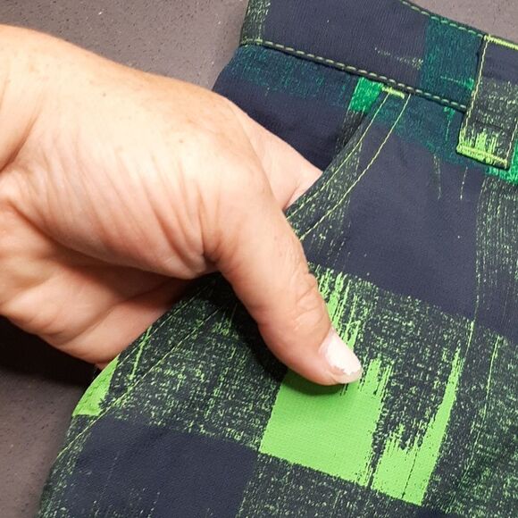 NWT Columbia Green Checkered Youth Board Shorts - Picture 10 of 15